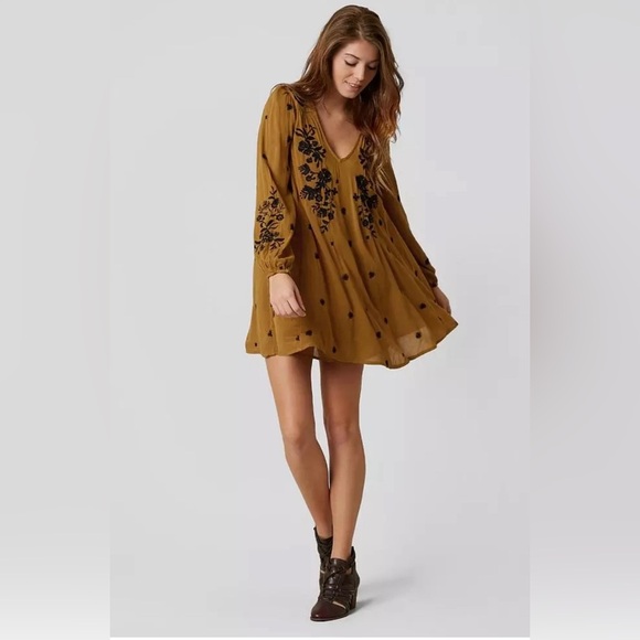 Free People Dresses & Skirts - Free People Sweet Tennessee Mini Swing Dress